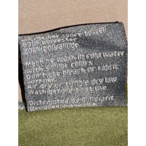 Olympia Fit Microfiber Sports Active Yoga Towel Green NWOT - Picture 5 of 6